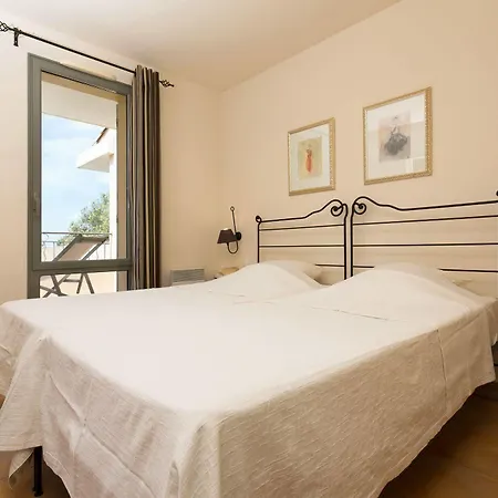 Appart hôtel Madame Domaine Du Provence Country Club Service Premium 4*