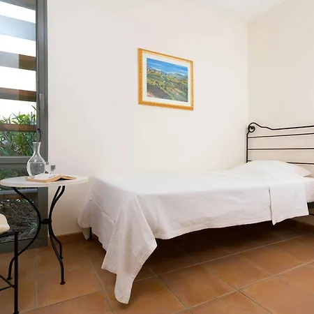 Madame Domaine Du Provence Country Club Service Premium 4*